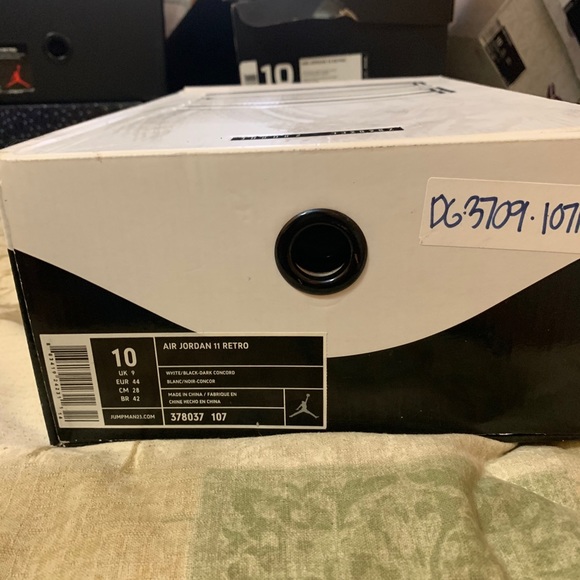 Air jordan 11 concord - Picture 2 of 6